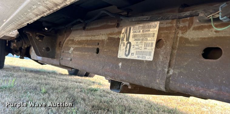 image for item EK3382 2006 GMC Sierra 3500 Ext. Cab utility bed pickup truck