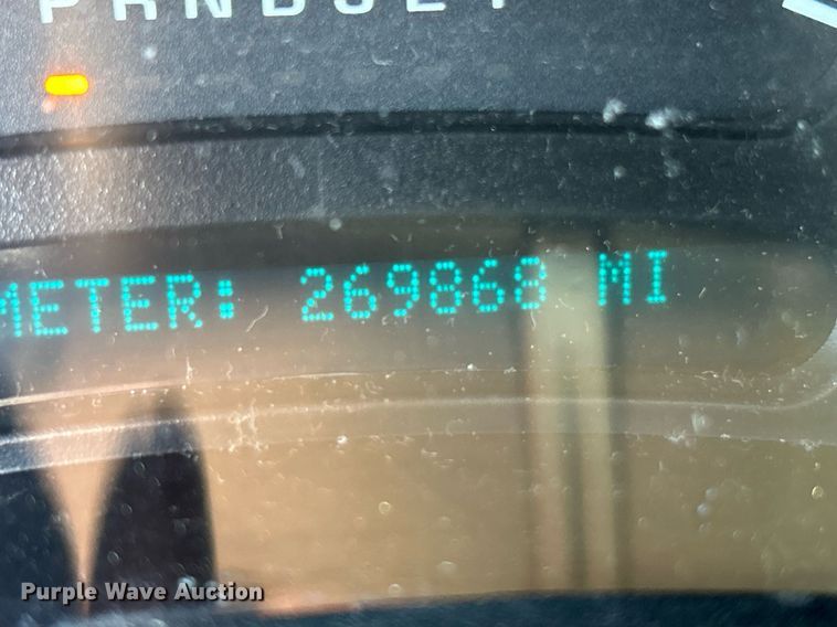 image for item EK3382 2006 GMC Sierra 3500 Ext. Cab utility bed pickup truck