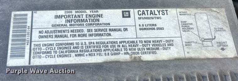 image for item EK3382 2006 GMC Sierra 3500 Ext. Cab utility bed pickup truck