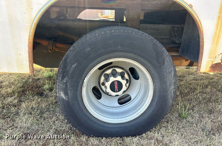 image for item EK3382 2006 GMC Sierra 3500 Ext. Cab utility bed pickup truck