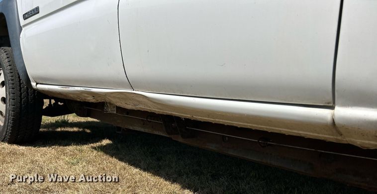 image for item EK3383 2006 GMC Sierra 3500 Ext. Cab utility bed pickup truck