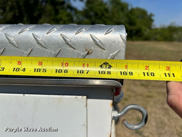 image for item EK3383 2006 GMC Sierra 3500 Ext. Cab utility bed pickup truck