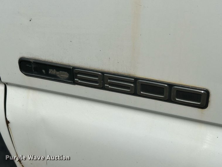 image for item EK3383 2006 GMC Sierra 3500 Ext. Cab utility bed pickup truck