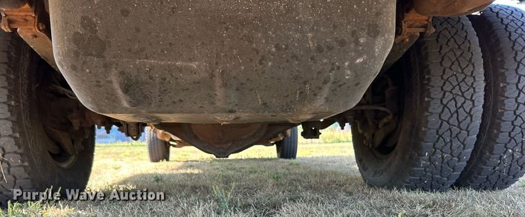 image for item EK3383 2006 GMC Sierra 3500 Ext. Cab utility bed pickup truck