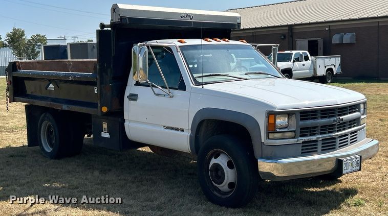 image for item EK3384 2000 Chevrolet  C3500HD dump bed pickup truck