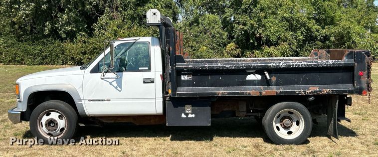image for item EK3384 2000 Chevrolet  C3500HD dump bed pickup truck