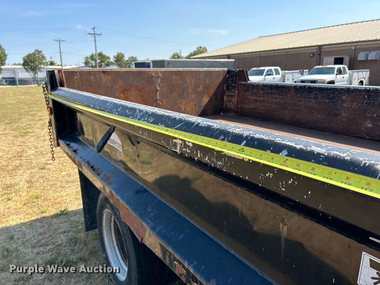 image for item EK3384 2000 Chevrolet  C3500HD dump bed pickup truck