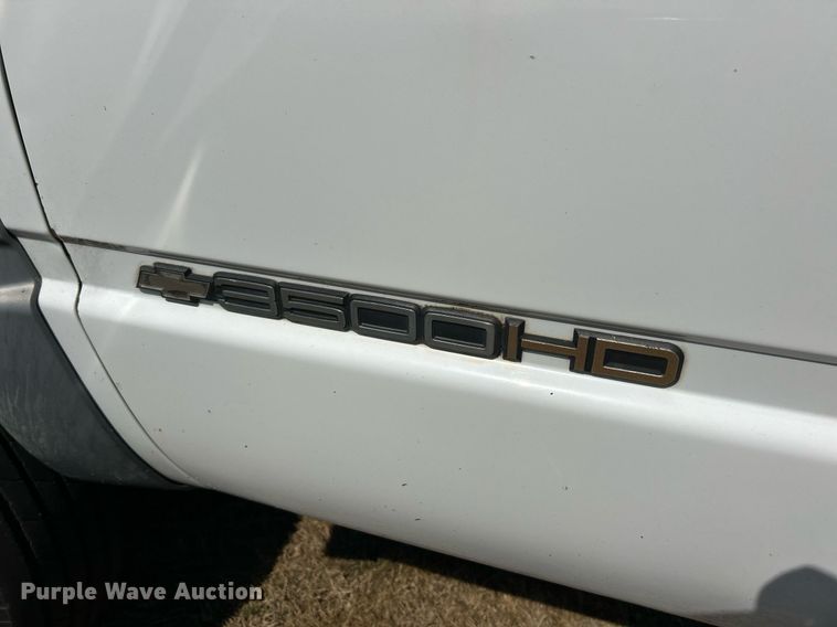 image for item EK3384 2000 Chevrolet  C3500HD dump bed pickup truck