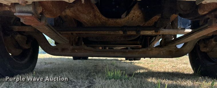 image for item EK3384 2000 Chevrolet  C3500HD dump bed pickup truck