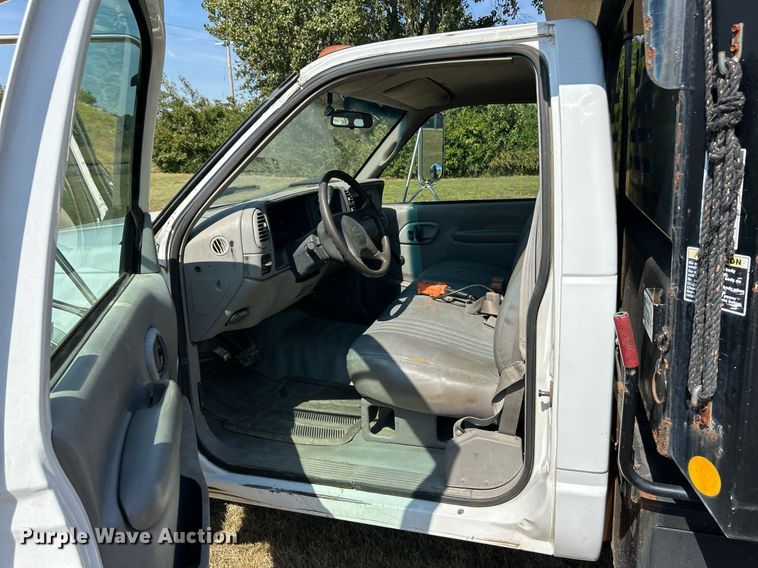 image for item EK3384 2000 Chevrolet  C3500HD dump bed pickup truck