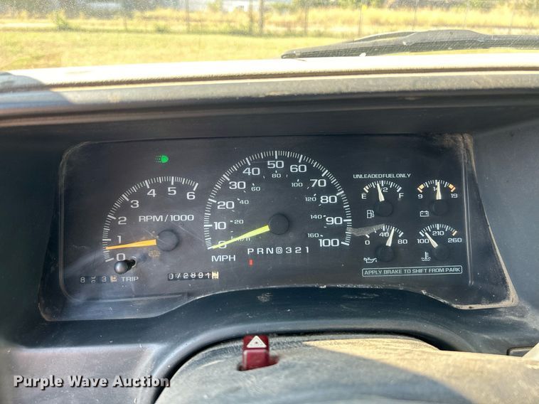 image for item EK3384 2000 Chevrolet  C3500HD dump bed pickup truck