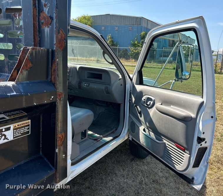 image for item EK3384 2000 Chevrolet  C3500HD dump bed pickup truck