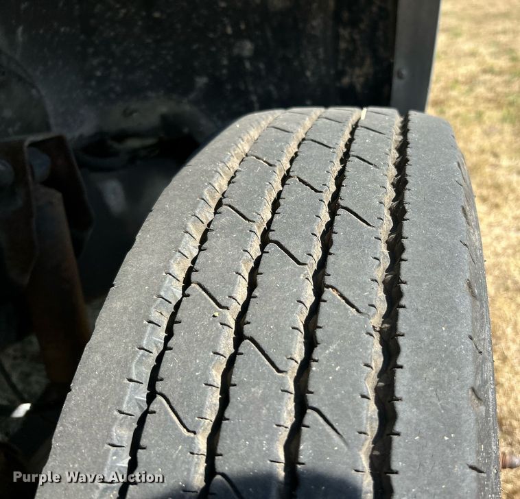 image for item EK3384 2000 Chevrolet  C3500HD dump bed pickup truck