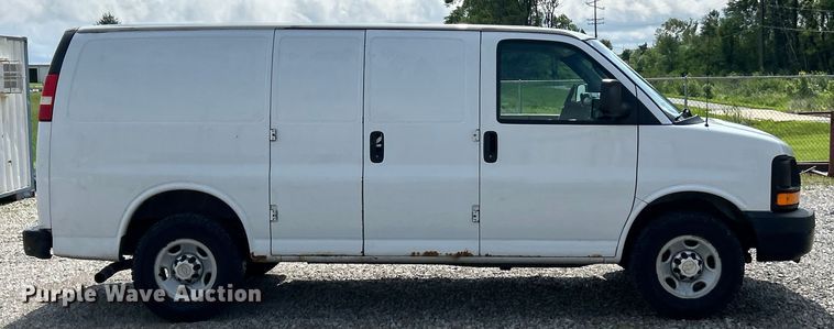 image for item EK4604 2013 Chevrolet Express 2500 van