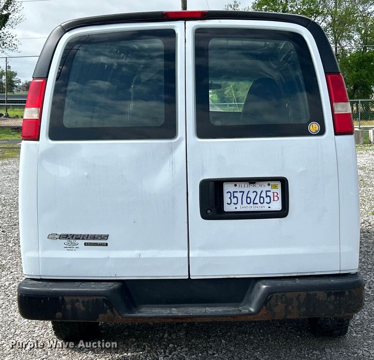 image for item EK4604 2013 Chevrolet Express 2500 van