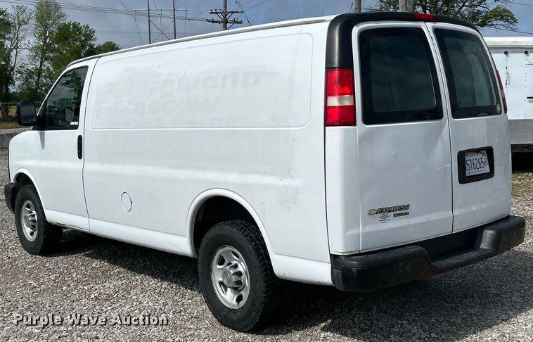 image for item EK4604 2013 Chevrolet Express 2500 van