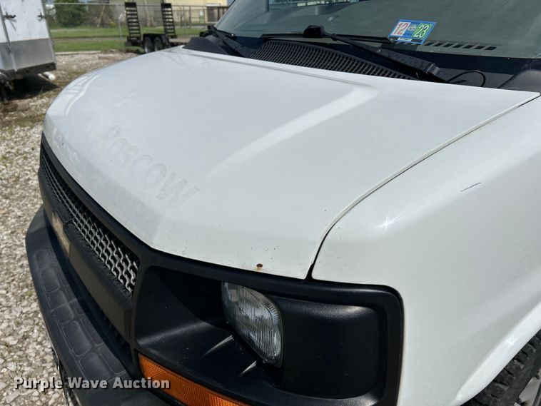 image for item EK4604 2013 Chevrolet Express 2500 van