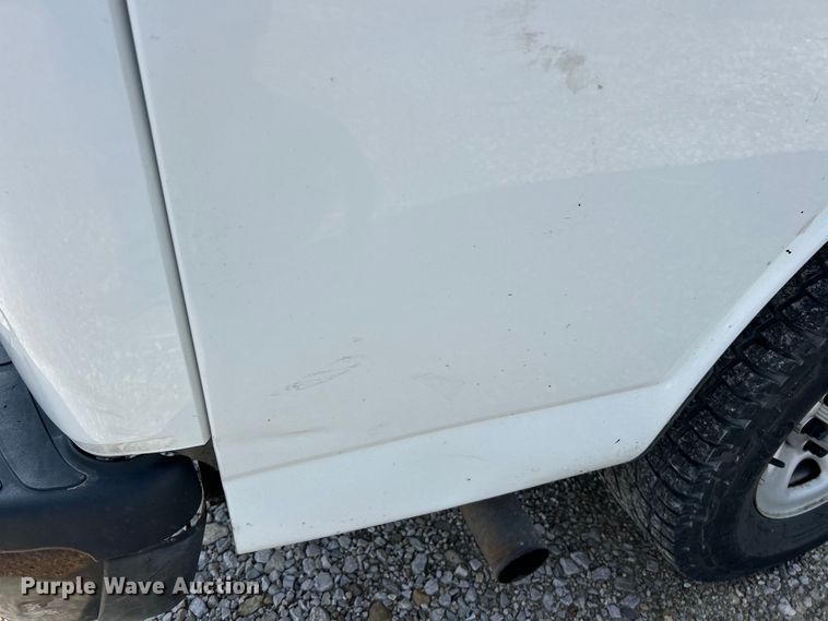 image for item EK4604 2013 Chevrolet Express 2500 van