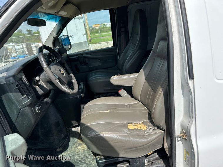 image for item EK4604 2013 Chevrolet Express 2500 van
