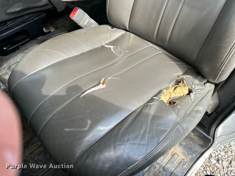 image for item EK4604 2013 Chevrolet Express 2500 van