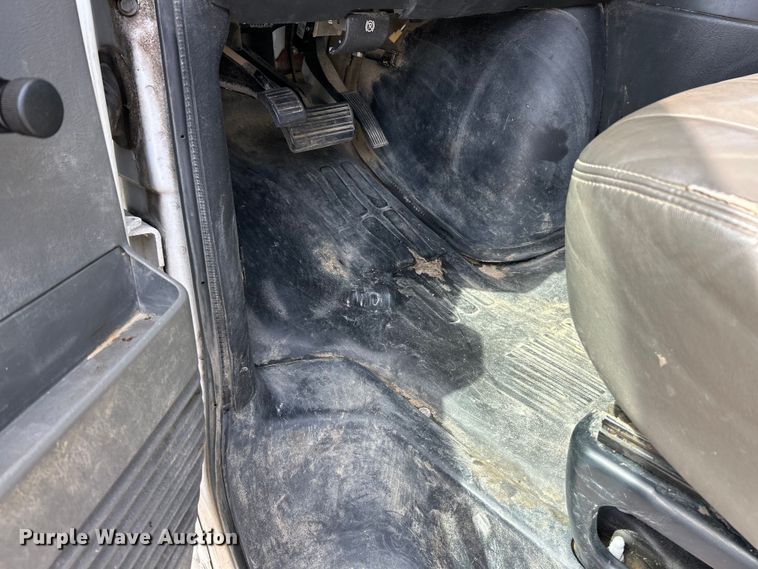 image for item EK4604 2013 Chevrolet Express 2500 van