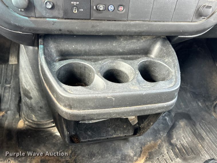 image for item EK4604 2013 Chevrolet Express 2500 van