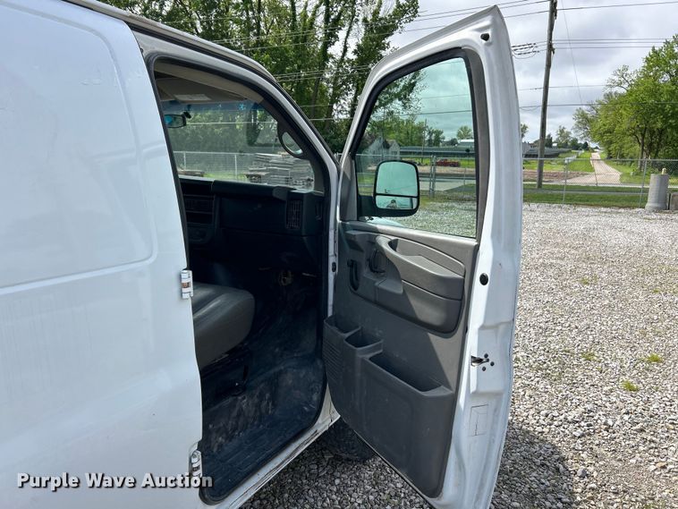 image for item EK4604 2013 Chevrolet Express 2500 van