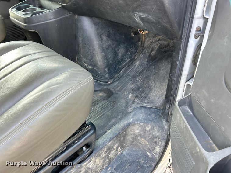 image for item EK4604 2013 Chevrolet Express 2500 van