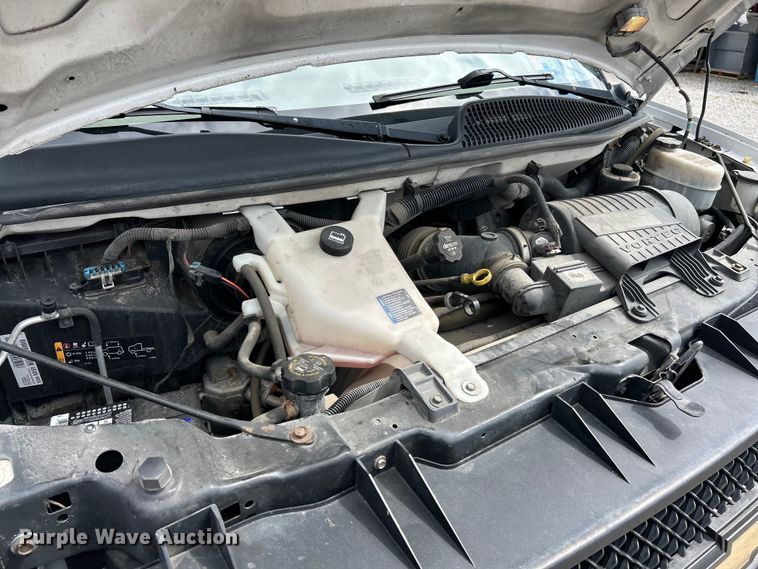 image for item EK4604 2013 Chevrolet Express 2500 van