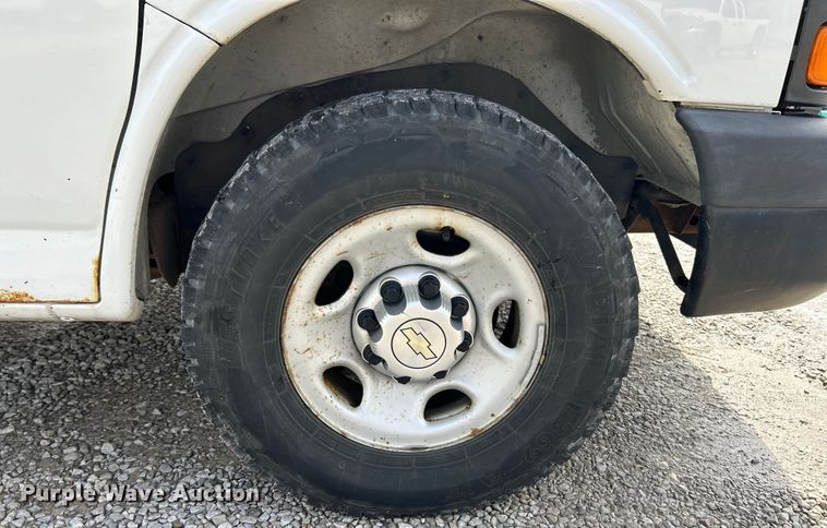 image for item EK4604 2013 Chevrolet Express 2500 van