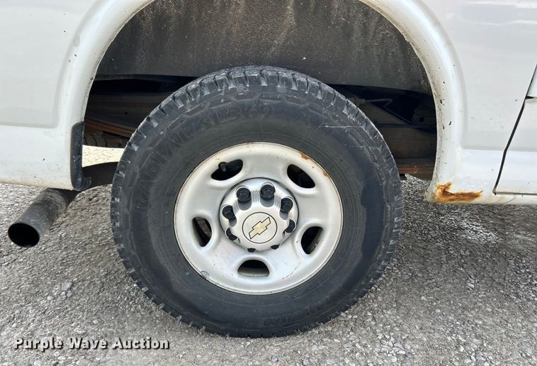 image for item EK4604 2013 Chevrolet Express 2500 van