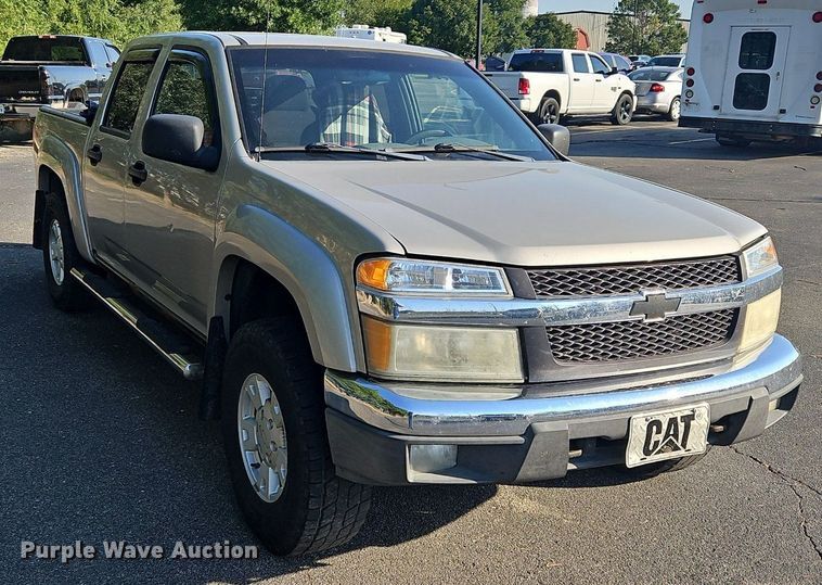 image for item EL5492 2004 Chevrolet Colorado Z71 Crew Cab pickup truck
