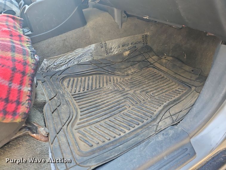 image for item EL5492 2004 Chevrolet Colorado Z71 Crew Cab pickup truck