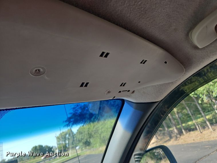 image for item EL5492 2004 Chevrolet Colorado Z71 Crew Cab pickup truck