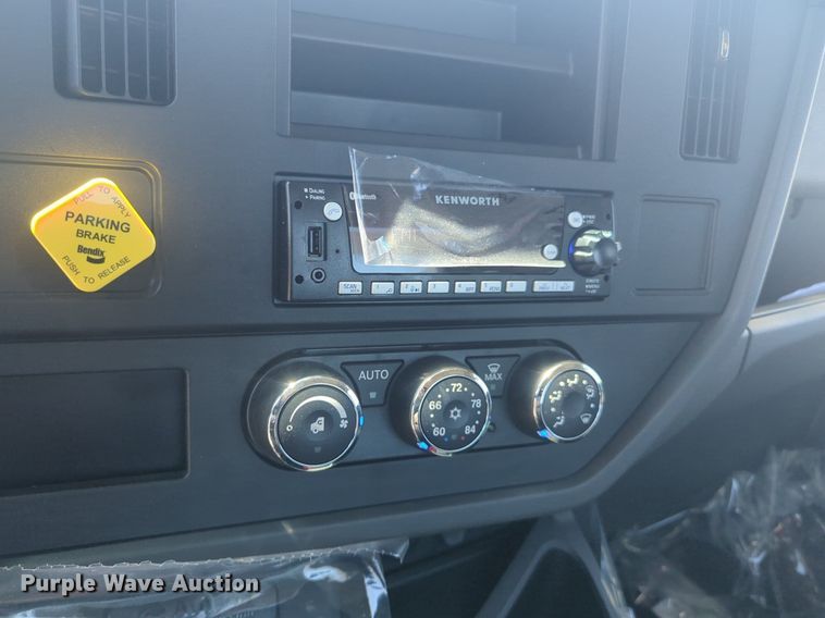 image for item EQ2023 2024 Kenworth T280 truck cab and chassis