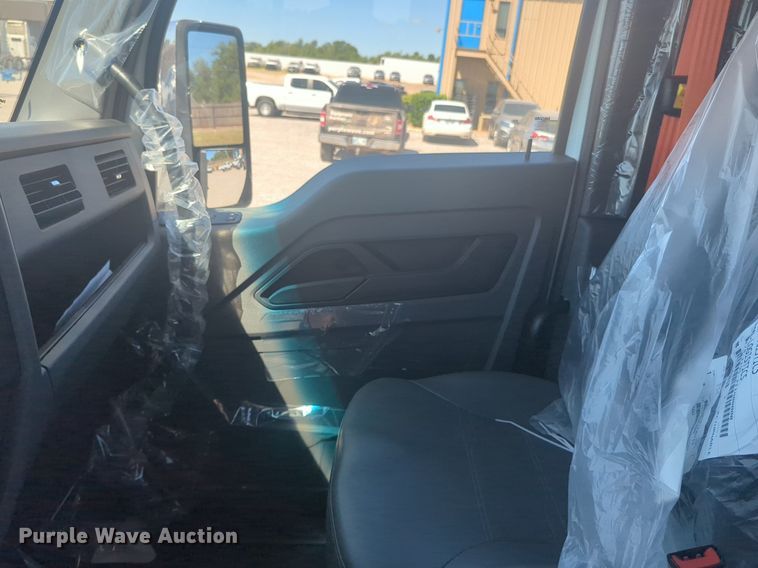 image for item EQ2023 2024 Kenworth T280 truck cab and chassis