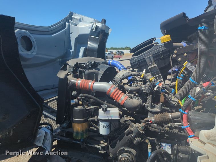 image for item EQ2023 2024 Kenworth T280 truck cab and chassis