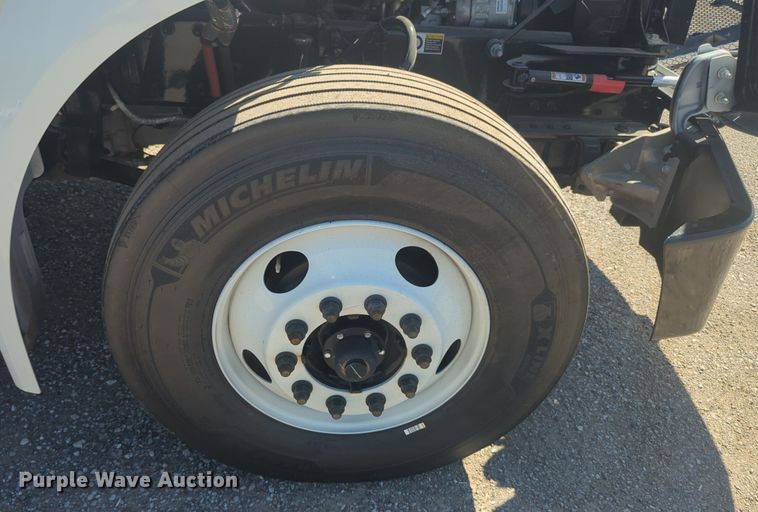 image for item EQ2023 2024 Kenworth T280 truck cab and chassis