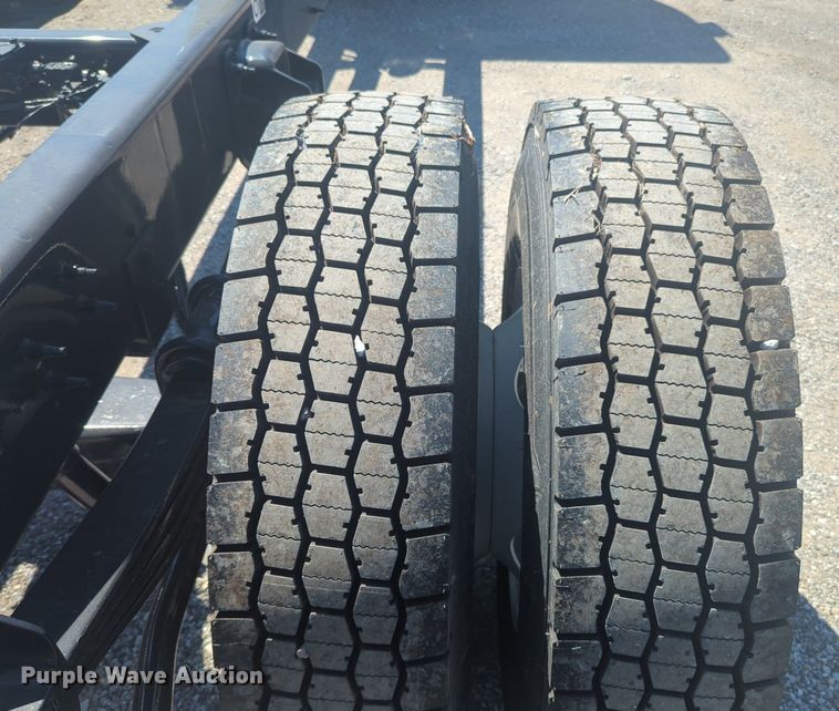 image for item EQ2023 2024 Kenworth T280 truck cab and chassis