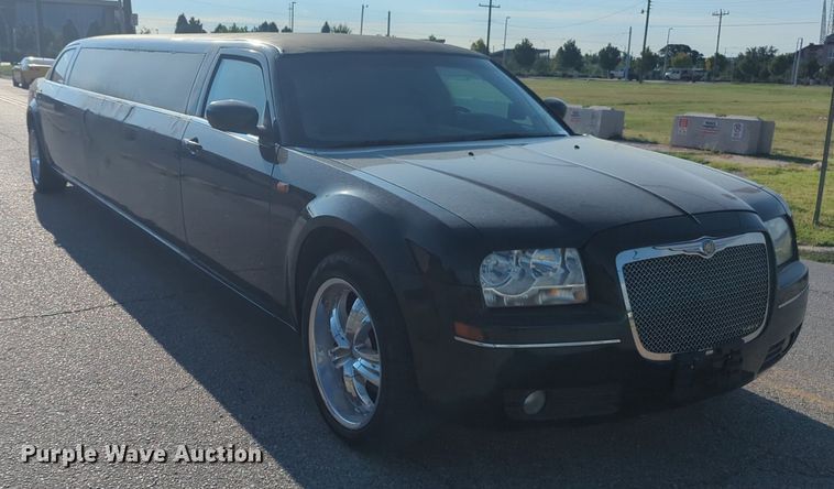 image for item EQ2033 2007 Chrysler 300 Touring  limousine