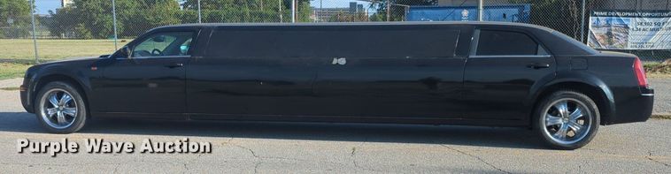 image for item EQ2033 2007 Chrysler 300 Touring  limousine
