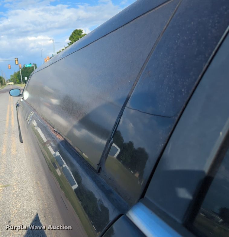 image for item EQ2033 2007 Chrysler 300 Touring  limousine