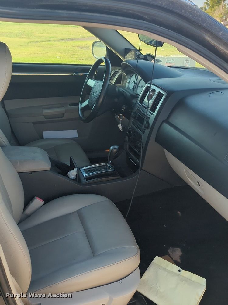 image for item EQ2033 2007 Chrysler 300 Touring  limousine