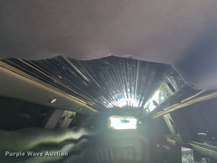 image for item EQ2033 2007 Chrysler 300 Touring  limousine