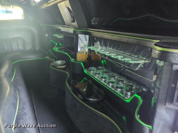 image for item EQ2033 2007 Chrysler 300 Touring  limousine