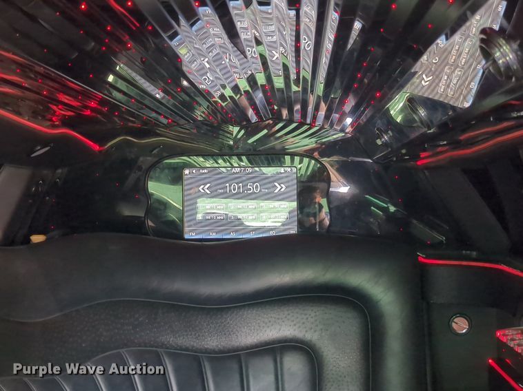 image for item EQ2033 2007 Chrysler 300 Touring  limousine