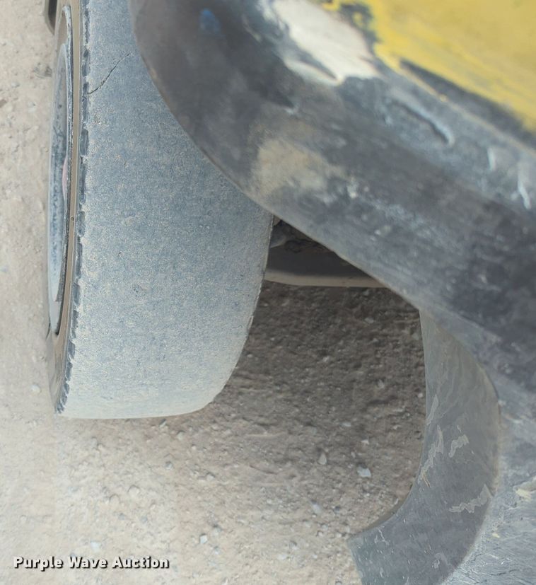 image for item EQ2085 Hyster H80FT forklift