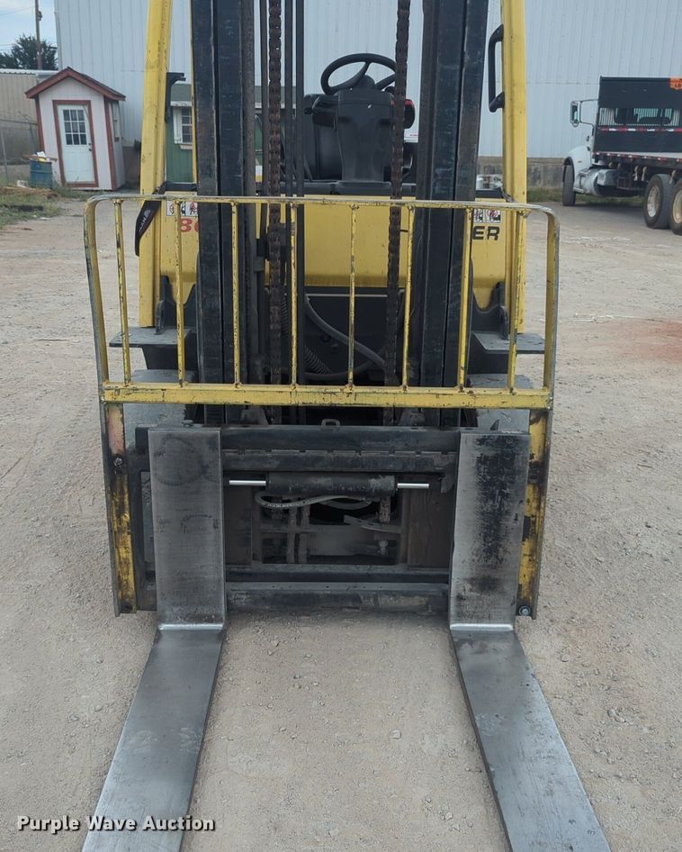 image for item EQ2087 Hyster H80FT forklift