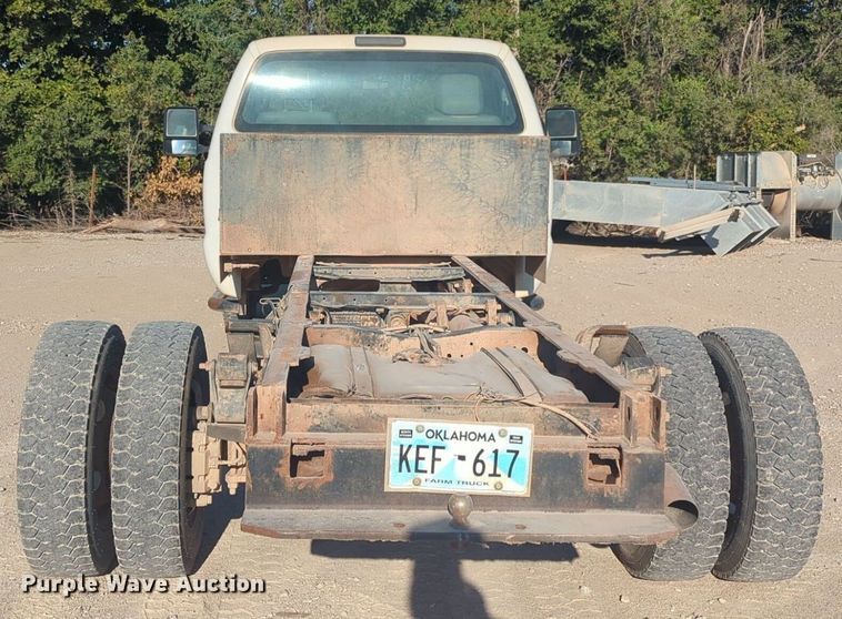 image for item EQ2144 2016 Ford F550 Super Duty truck cab and chassis