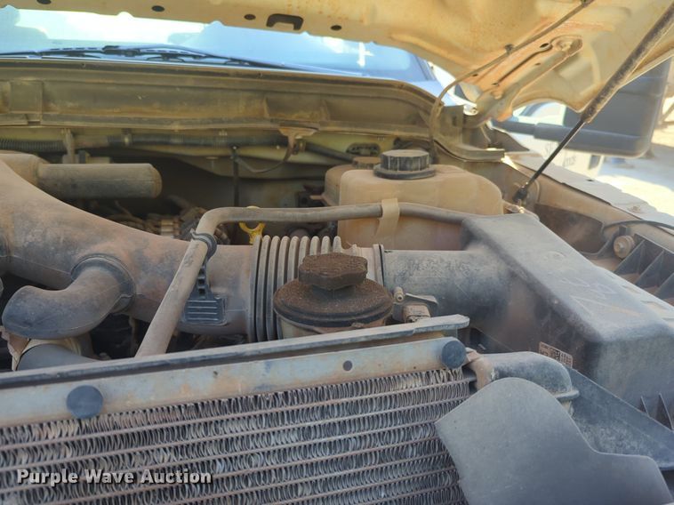 image for item EQ2144 2016 Ford F550 Super Duty truck cab and chassis